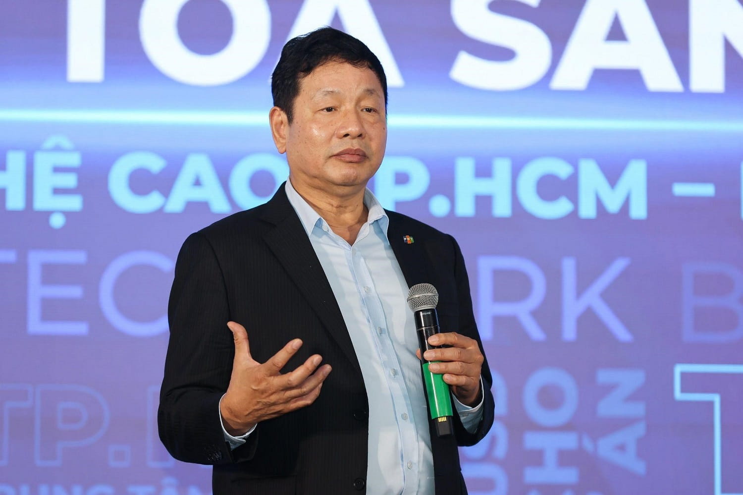 Mr. Truong Gia Binh, Chairman of FPT, shared at the 20th Anniversary of HCMC Hi-Tech Park