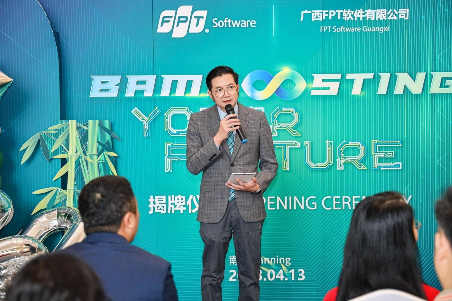 Tổng Lãnh sự Đỗ Nam Trung phát biểu tại lễ khai trương Trung tâm Phát triển Phần mềm của FPT tại Nam Ninh, Trung Quốc