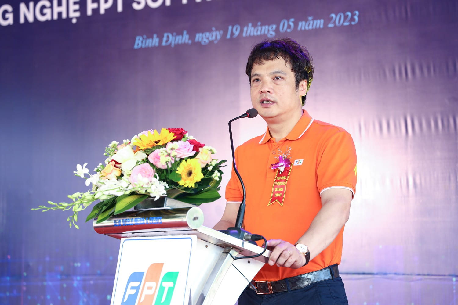 Ông Nguyễn Văn Khoa Tổng Giám đốc FPT chia sẻ tại sự kiện