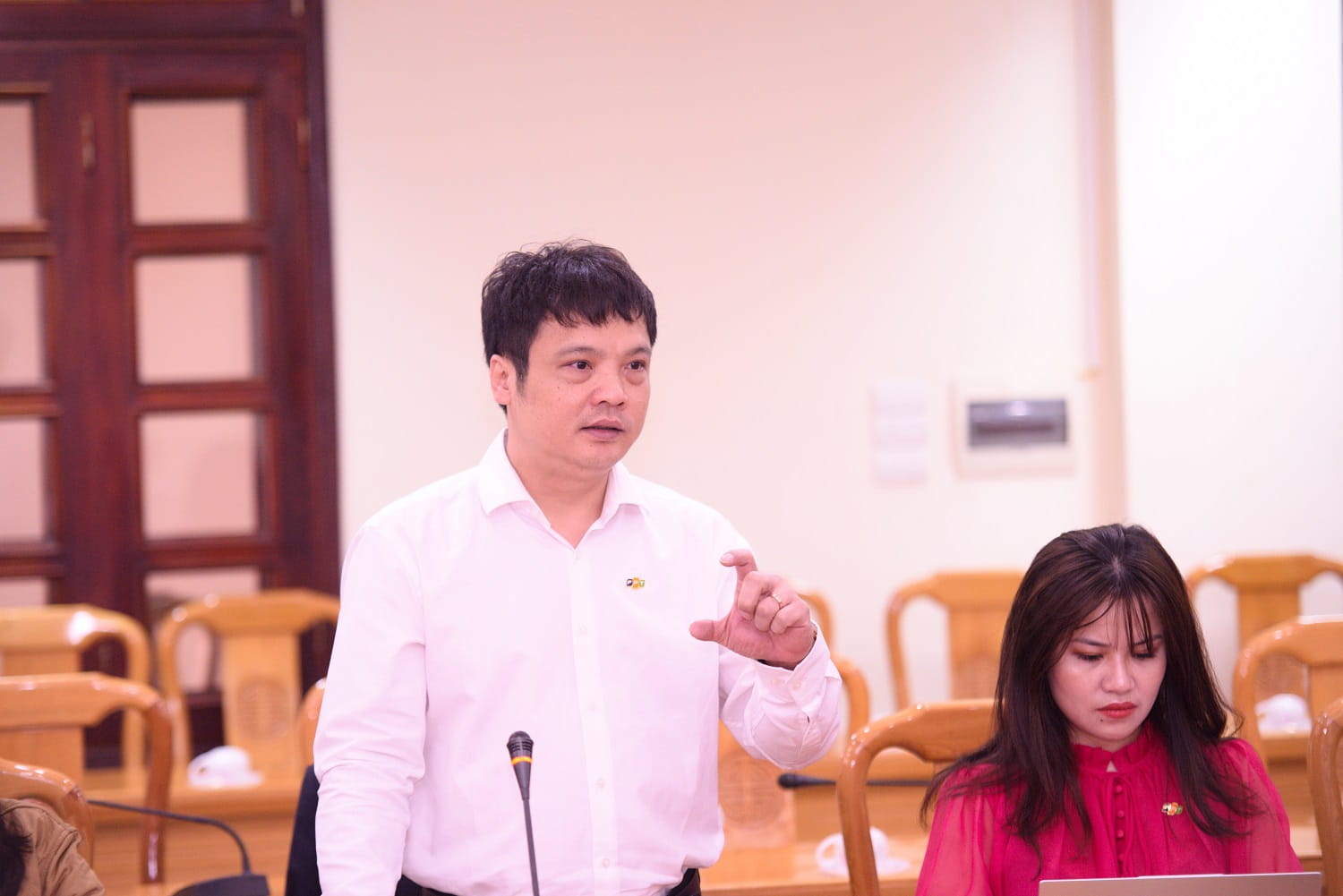 Ông Nguyễn Văn Khoa, Tổng Giám đốc FPT chia sẻ tại buổi làm việc